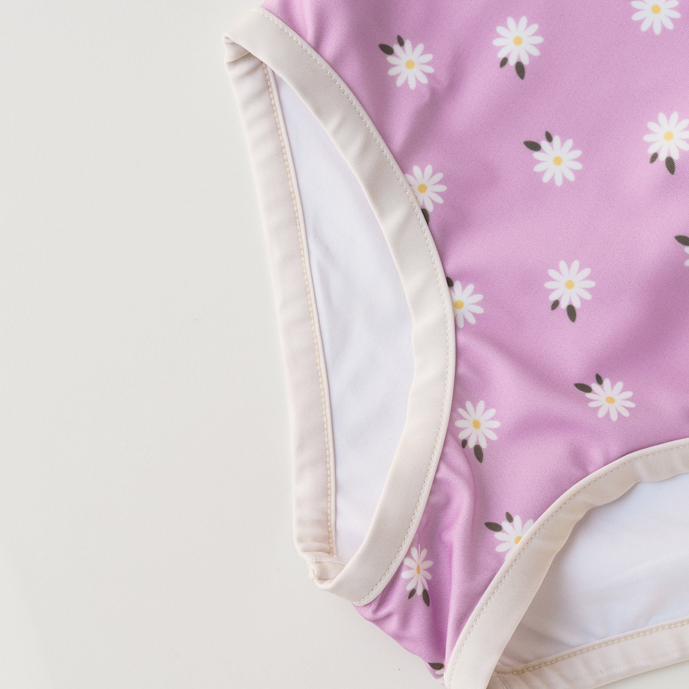 Girl UV Swimsuit Ruffle Florence - lilac daisies